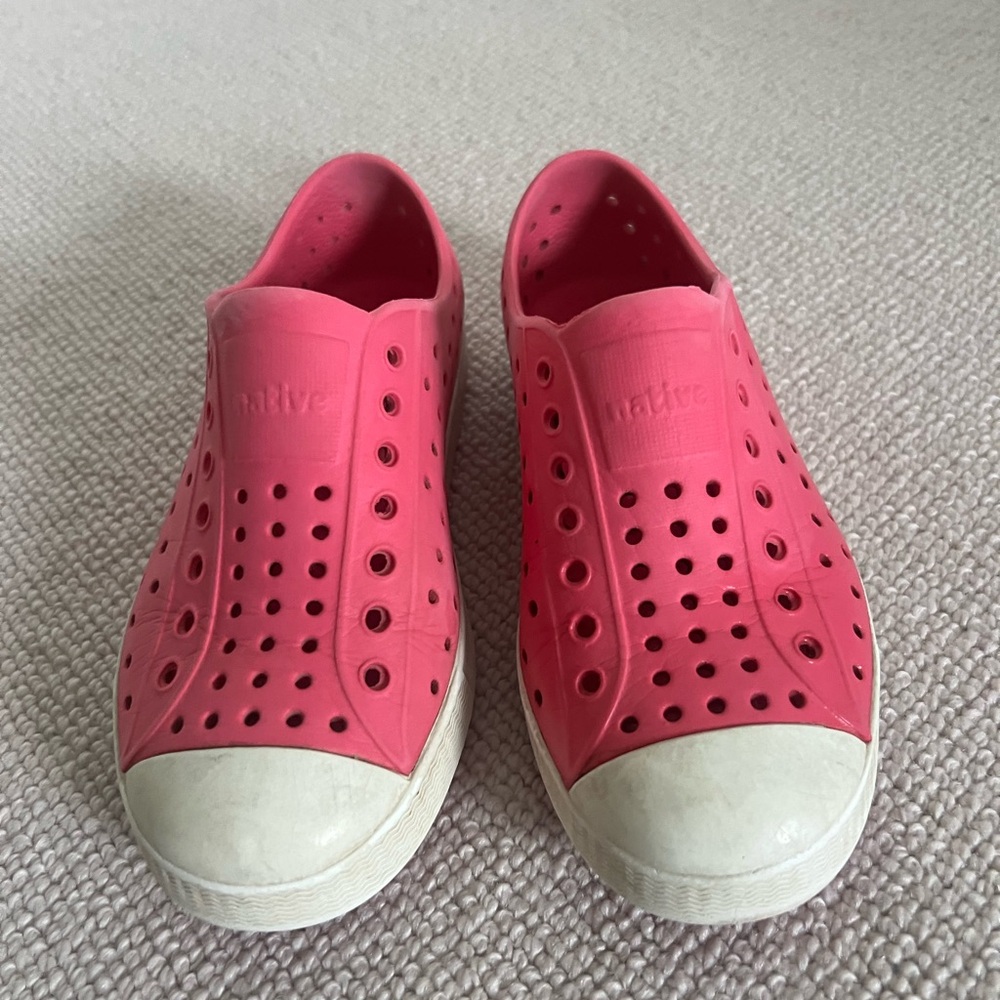 Native Coral Slip-On Sneakers